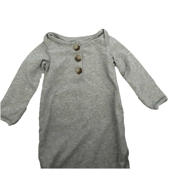 Baby Infant Grey Knotted Sleep Gown Size 0-3 Months - Picture 2 of 3